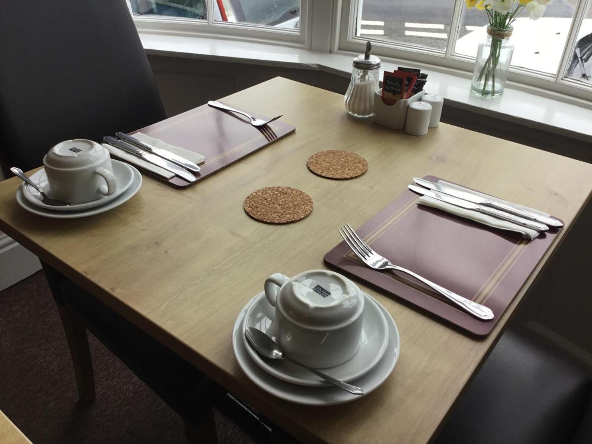 Cavendish House Bed & Breakfast Уеймут Екстериор снимка